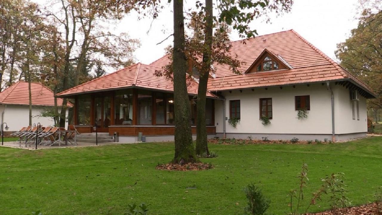 Hodoseri Vadaszhaz Bakonyszentlaszlo 外观 照片